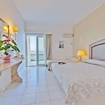 Palmariva 4*